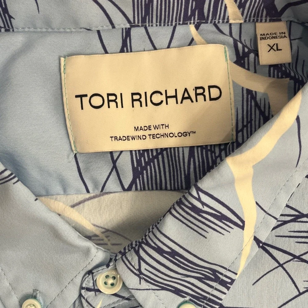 Tori Richard Button Down Shirt Mens XL Blue Abstract Seagull Tradewind Tech - Picture 3 of 9